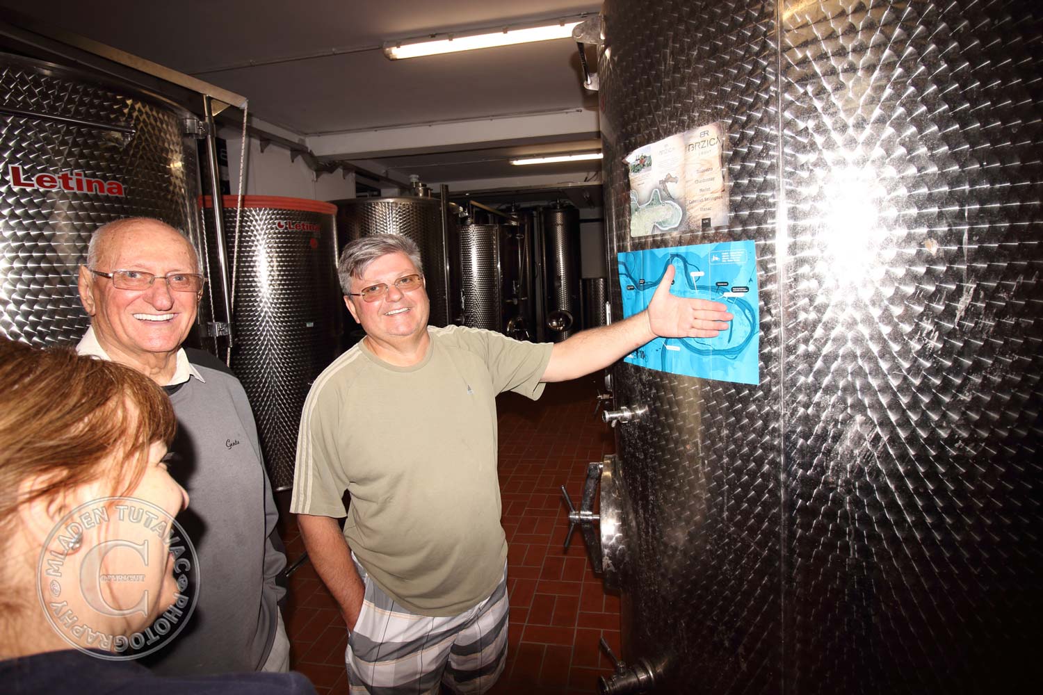 tour guide:Wine-cellar 'Brzica' in Erdut