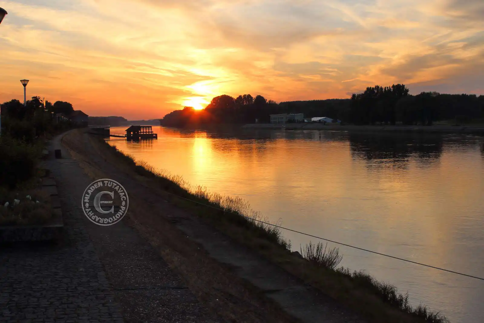 Tour guide:sunset oh the river Drava-city of Osijek