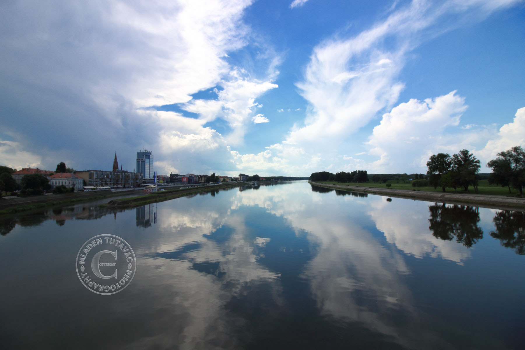 Tour guide: late afternoon oh the river Drava-city of Osijek