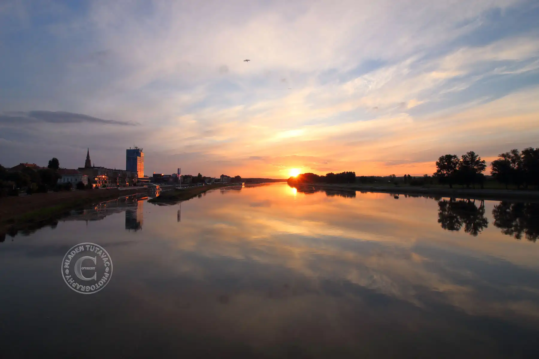 Tour guide:sunset oh the river Drava-city of Osijek
