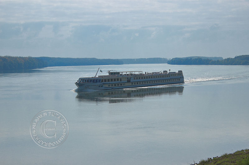 tour guide:Danube at Dalj