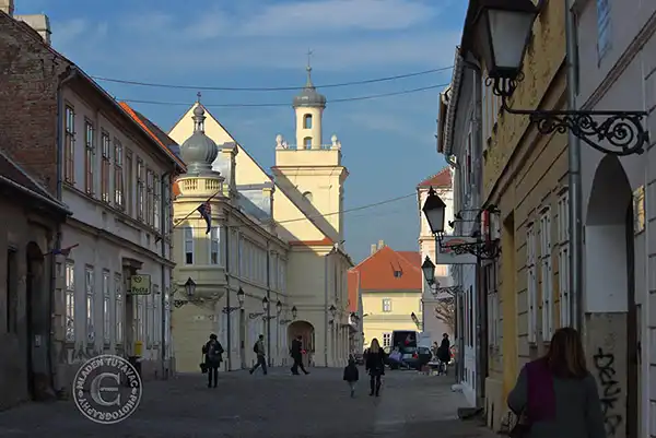 Tour guide:The Citadel of Osijek