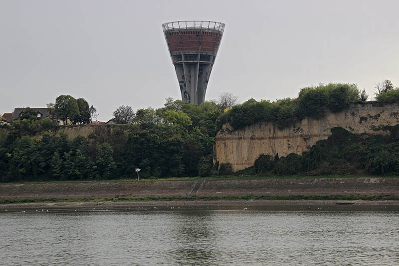 Guide Touristique:Vukovar-le château d'eau